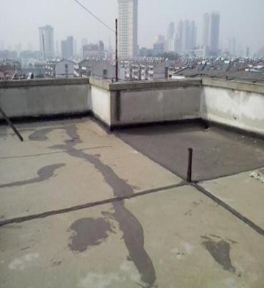 松溪漏水维修 楼顶漏水是什么原因，楼顶漏水维修方法是什么?